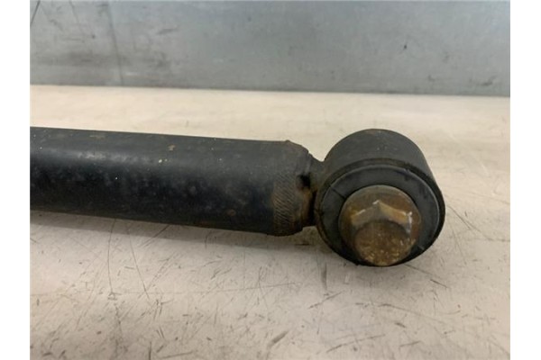 Recambio de amortiguador trasero izquierdo para nissan navara pickup (d40m) 2.5 dci referencia OEM IAM 56200EB30A 56200EB30B 