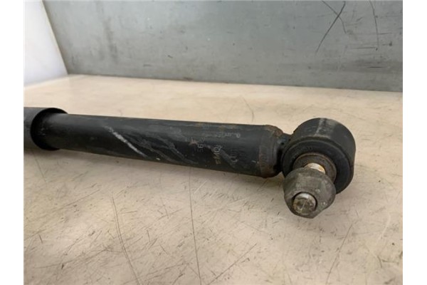 Recambio de amortiguador trasero izquierdo para nissan navara pickup (d40m) 2.5 dci referencia OEM IAM 56200EB30A 56200EB30B 