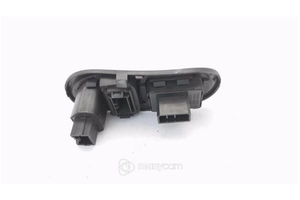 Recambio de mando retrovisor electrico para hyundai lantra berlina (rd) 1.6 i referencia OEM IAM 9353029000 9337029050 