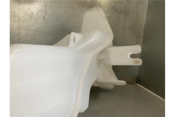 Recambio de deposito limpiaparabrisas para kia picanto (ja) 1.0 gdi drive 5mt referencia OEM IAM 98610G6500 98610G6600 