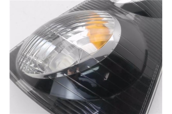 Recambio de piloto trasero derecho para citroen c1 1.0 sx referencia OEM IAM 815500H060  