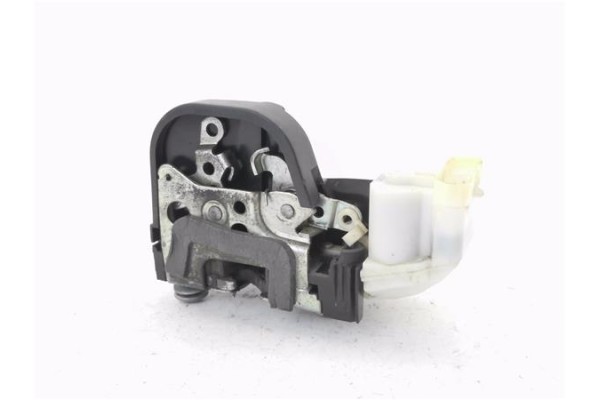 Recambio de cerradura puerta delantero izquierda para alfa romeo gt (125) 1.9 jtd referencia OEM IAM 46800416  