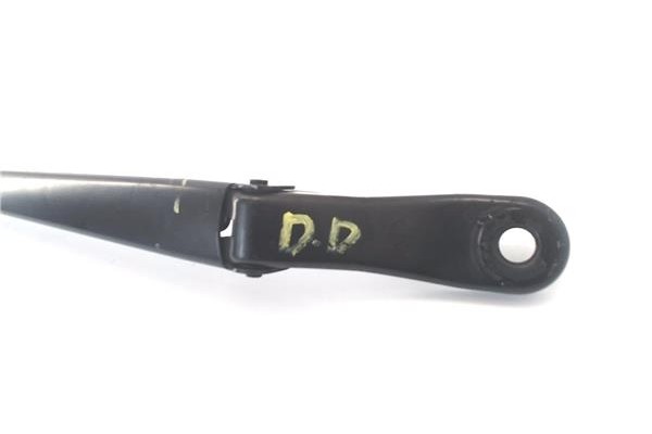 Recambio de brazo limpiaparabrisas delantero derecho para audi a4 berlina (b5) 1.8 referencia OEM IAM A7DAGCP  