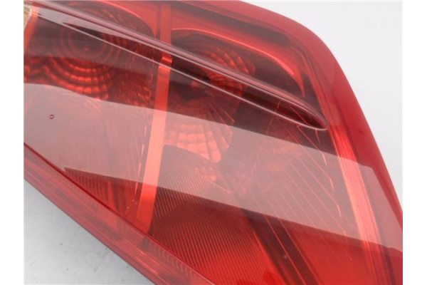 Recambio de piloto trasero derecho para fiat punto / grande punto (199) 1.4 16v referencia OEM IAM 51701590  