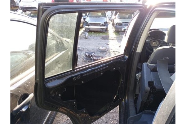Recambio de puerta trasero izquierda para volkswagen touran (1t1) 2.0 tdi referencia OEM IAM 1T0833055R  