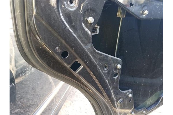 Recambio de puerta trasero izquierda para volkswagen touran (1t1) 2.0 tdi referencia OEM IAM 1T0833055R  