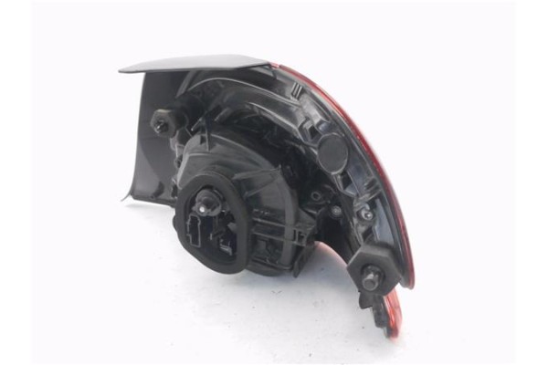 Recambio de piloto trasero izquierdo para peugeot 208 1.2 access referencia OEM IAM 9825601280  