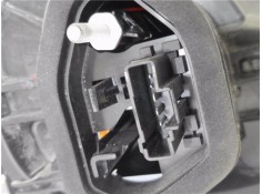 Recambio de piloto trasero derecho para peugeot 208 1.2 access referencia OEM IAM 9825601180  