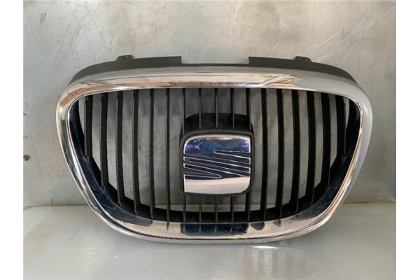Recambio de rejilla capo para seat altea (5p1) 2.0 tdi 16v referencia OEM IAM 5P0853654  