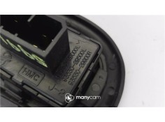 Recambio de mando retrovisor electrico para hyundai lantra berlina (rd) 1.6 i referencia OEM IAM 9353029000 9337029050 