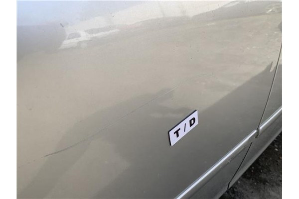 Recambio de puerta trasero derecha para ford focus c-max 2.0 tdci referencia OEM IAM 1496875  