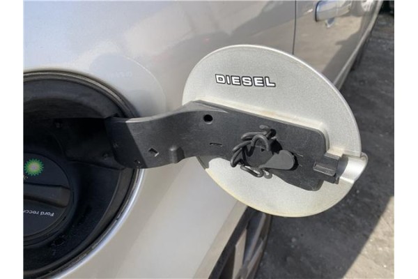 Recambio de tapa exterior combustible para ford focus c-max 2.0 tdci referencia OEM IAM 1657127  