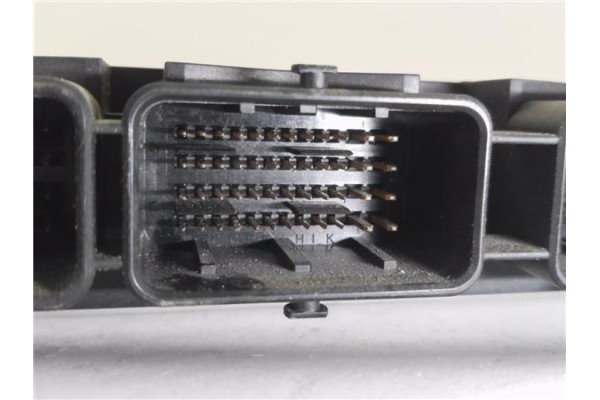 Recambio de centralita para peugeot 308 sw 1.6 hdi referencia OEM IAM 9664843780 281013872 