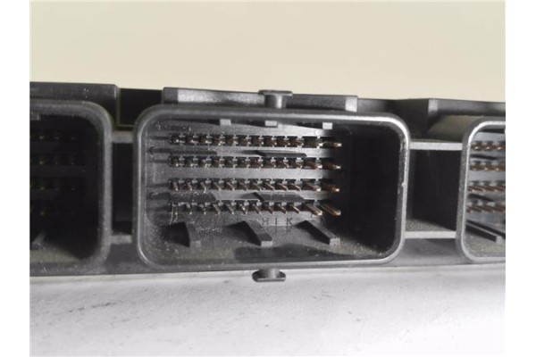 Recambio de centralita para peugeot 207 1.4 confort referencia OEM IAM 9662517180 281012526 