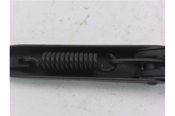 Recambio de brazo limpiaparabrisas delantero izquierdo para nissan micra (k11) 1.0 referencia OEM IAM 288805F200  