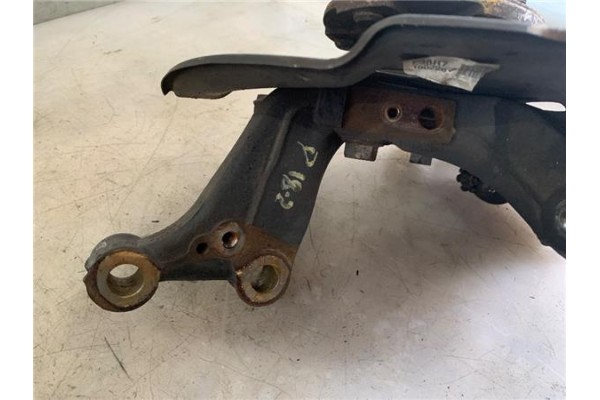 Recambio de mangueta delantero derecha para toyota avensis cross sport (t27) 2.2 premium referencia OEM IAM F38R7 R835 