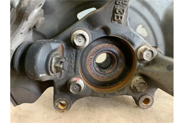 Recambio de mangueta delantero izquierda para toyota avensis cross sport (t27) 2.2 premium referencia OEM IAM 4321205090  