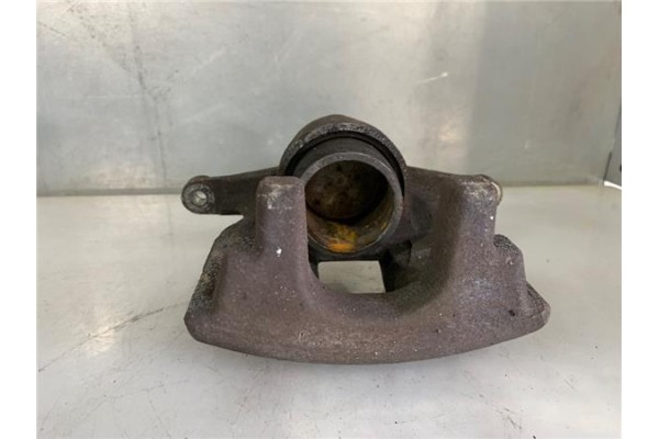 Recambio de pinza freno delantero derecha para toyota avensis cross sport (t27) 2.2 premium referencia OEM IAM 4773005110  