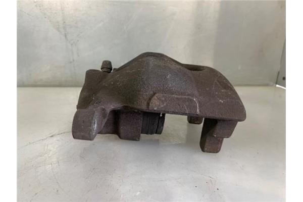 Recambio de pinza freno delantero izquierda para toyota avensis cross sport (t27) 2.2 premium referencia OEM IAM Y04620 47750051