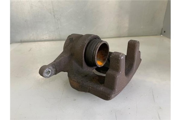 Recambio de pinza freno delantero izquierda para toyota avensis cross sport (t27) 2.2 premium referencia OEM IAM Y04620 47750051