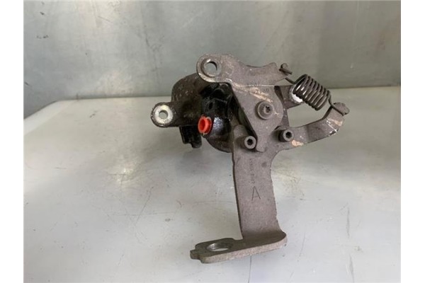 Recambio de pinza freno trasero derecha para toyota avensis cross sport (t27) 2.2 premium referencia OEM IAM 4783005030 47830050