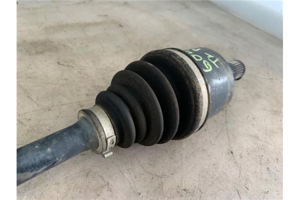 Recambio de palier trasero derecho para hyundai santa fe (dm) 2.2 tecno 4wd referencia OEM IAM 496012W050 D01R 