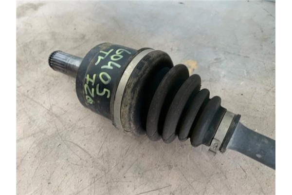 Recambio de palier trasero izquierdo para hyundai santa fe (dm) 2.2 tecno 4wd referencia OEM IAM 496002W050  