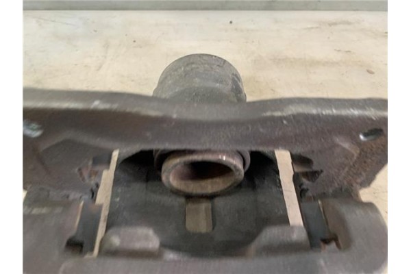 Recambio de pinza freno trasero derecha para hyundai santa fe (dm) 2.2 tecno 4wd referencia OEM IAM 582302W700  