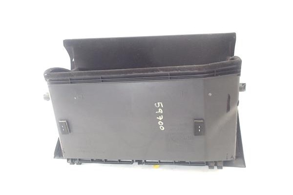 Recambio de guantera salpicadero para toyota avensis cross sport (t27) 2.2 premium referencia OEM IAM 5555005090  