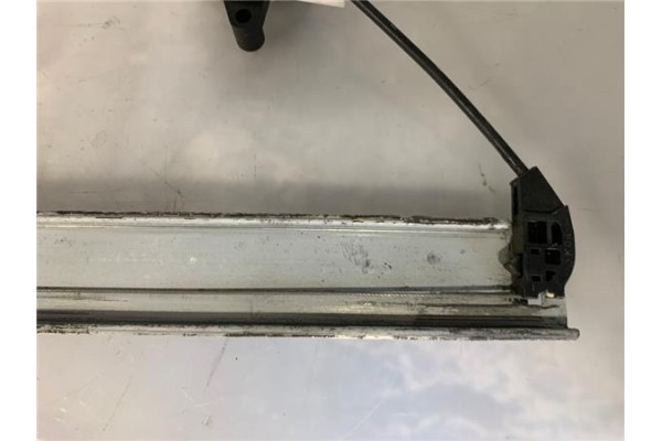 Recambio de mecanismo elevalunas trasero derecho para honda fr-v (be) 1.7 referencia OEM IAM 504220  