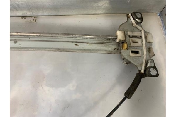 Recambio de mecanismo elevalunas delantero derecho para toyota rav 4 i (sxa1_) 2.0 16v referencia OEM IAM 8571042031 621009480 