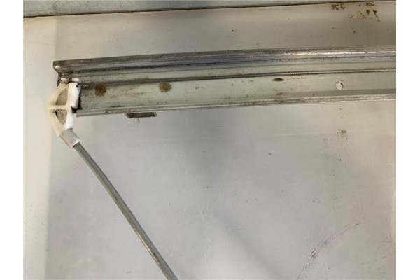 Recambio de mecanismo elevalunas delantero derecho para toyota rav 4 i (sxa1_) 2.0 16v referencia OEM IAM 8571042031 621009480 