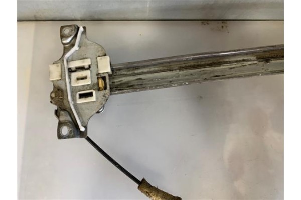 Recambio de mecanismo elevalunas delantero izquierdo para toyota rav 4 i (sxa1_) 2.0 16v referencia OEM IAM 8572842030 620400430