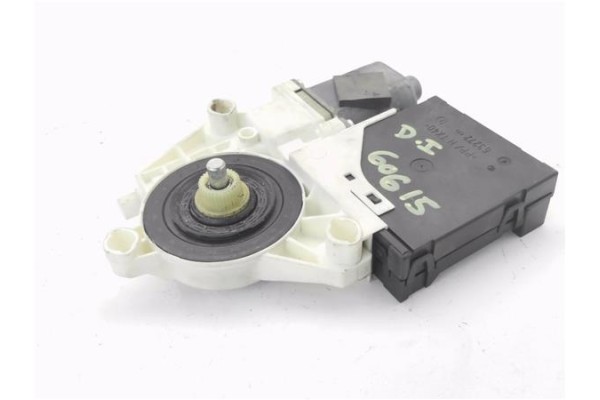 Recambio de motor elevalunas delantero izquierdo para audi a3 sportback (8pa) 2.0 tdi ambiente referencia OEM IAM 8P0959801H  