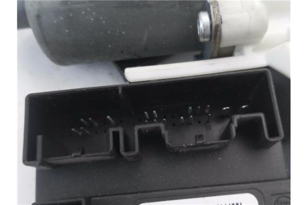 Recambio de motor elevalunas delantero izquierdo para audi a3 sportback (8pa) 2.0 tdi ambiente referencia OEM IAM 8P0959801H  