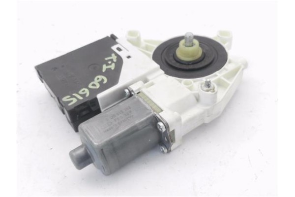 Recambio de motor elevalunas trasero izquierdo para audi a3 sportback (8pa) 2.0 tdi ambiente referencia OEM IAM 8P4959801D  