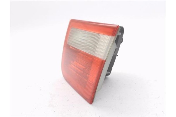 Recambio de piloto porton trasero derecho para bmw serie 3 touring (e46) 2.0 318d referencia OEM IAM 8374710  