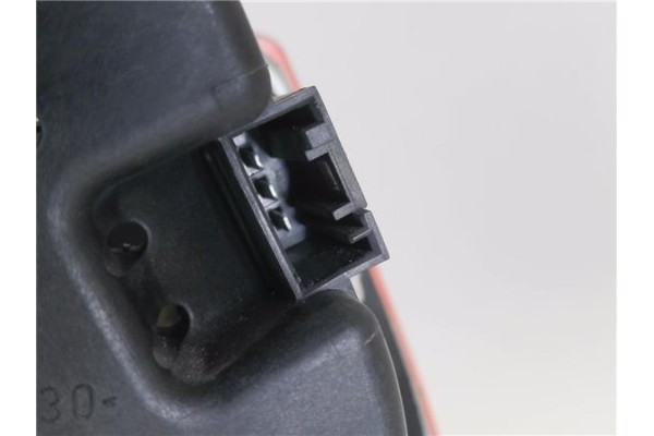 Recambio de piloto porton trasero derecho para bmw serie 3 touring (e46) 2.0 318d referencia OEM IAM 8374710  