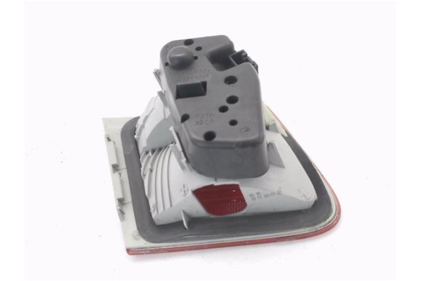 Recambio de piloto porton trasero derecho para bmw serie 3 touring (e46) 2.0 318d referencia OEM IAM 8374710  