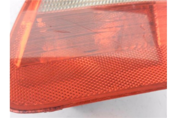 Recambio de piloto porton trasero derecho para bmw serie 3 touring (e46) 2.0 318d referencia OEM IAM 8374710  