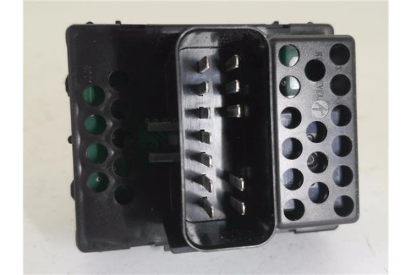 Recambio de mando elevalunas delantero izquierdo para chrysler pt cruiser 2.2 crd limited referencia OEM IAM 12862726  