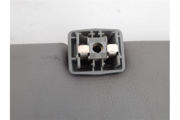 Recambio de parasol izquierdo para mercedes-benz vito furgón (639) 2.1 111cdi referencia OEM IAM A63981000107D86  