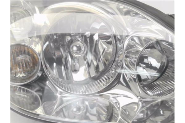 Recambio de faro delantero dcho para nissan primera berlina (p12) 1.9 dci referencia OEM IAM 26010AU800 1EJ23801002 