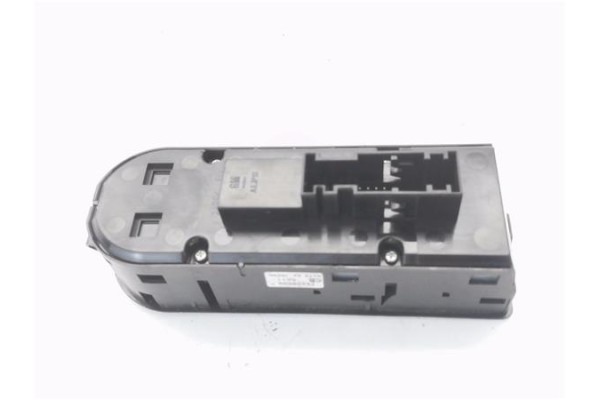 Recambio de mando elevalunas delantero izquierdo para opel astra h berlina 1.7 cosmo referencia OEM IAM 13228699  