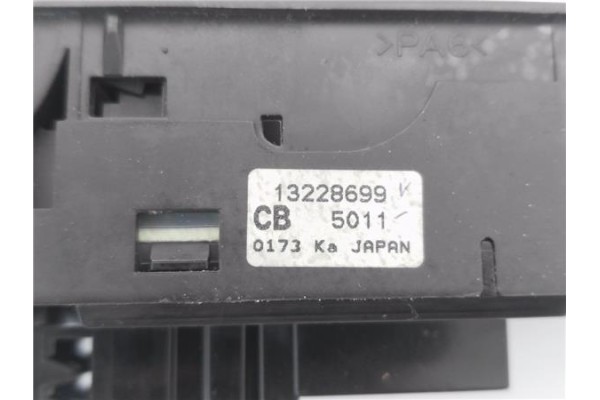 Recambio de mando elevalunas delantero izquierdo para opel astra h berlina 1.7 cosmo referencia OEM IAM 13228699  