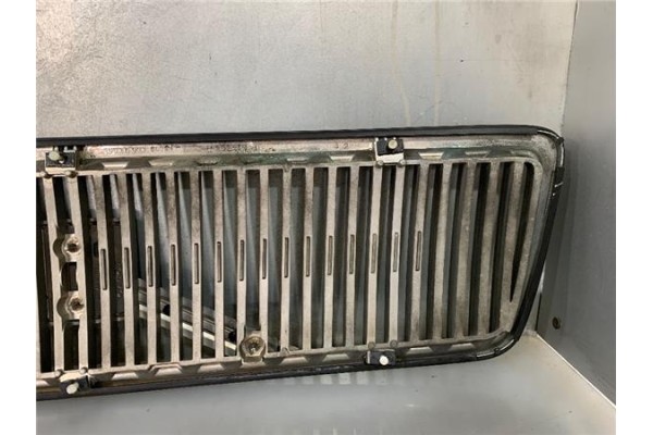 Recambio de rejilla capo para volvo c70 coupe 2.3 t referencia OEM IAM 755419190776  