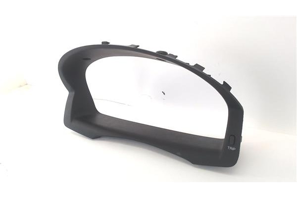 Recambio de embellecedor cuadro instrumentos para hyundai getz (tb) 1.1 básico referencia OEM IAM 848301C500  