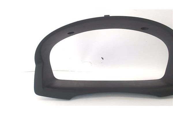 Recambio de embellecedor cuadro instrumentos para hyundai getz (tb) 1.1 básico referencia OEM IAM 848301C500  