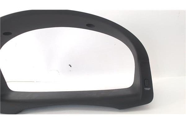 Recambio de embellecedor cuadro instrumentos para hyundai getz (tb) 1.1 básico referencia OEM IAM 848301C500  