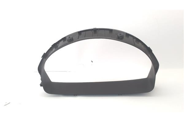 Recambio de embellecedor cuadro instrumentos para hyundai getz (tb) 1.1 básico referencia OEM IAM 848301C500  